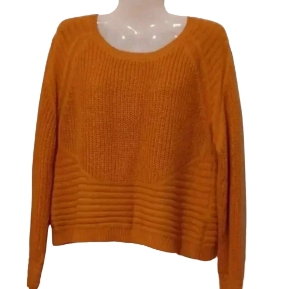 Mustard color sweater Women's Size Large